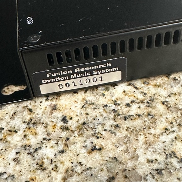 Fusion Research Ovation Music Streamer - Picture 3 of 6